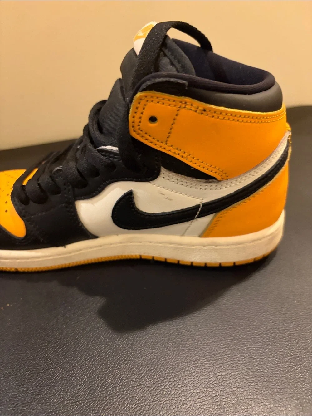 Nike Kids High-Top Sneakers in Black, Yellow and White